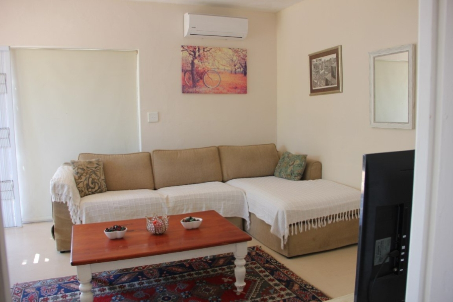 To Let 2 Bedroom Property for Rent in Rome Glen Western Cape